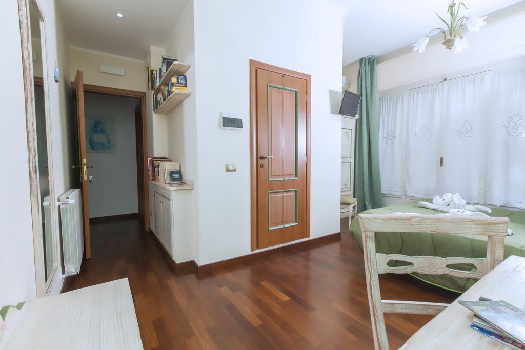 Stupor Mundi Bed And Breakfast Palermo Exterior photo